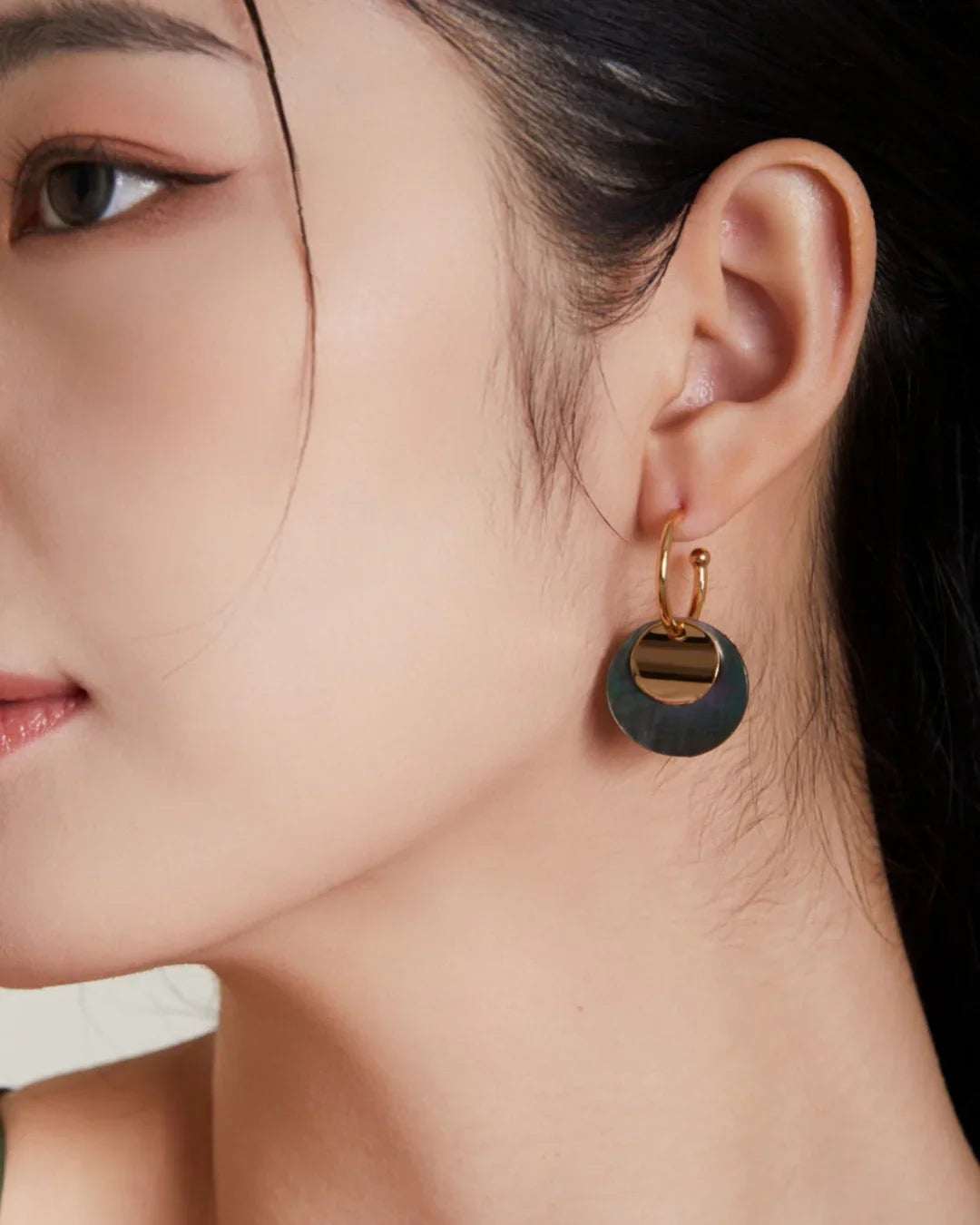 ヴィンテージ ムーンシェル イヤリング