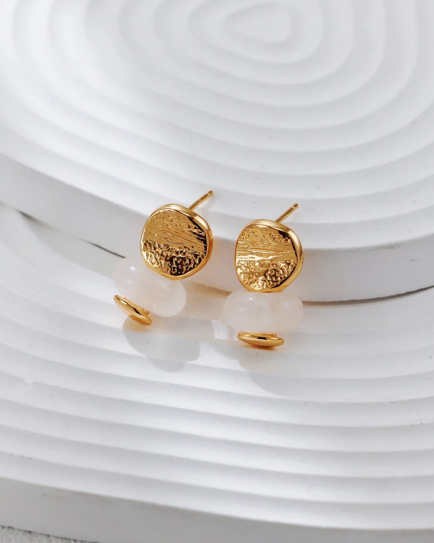 クリスタルアゲートオービットイヤリング