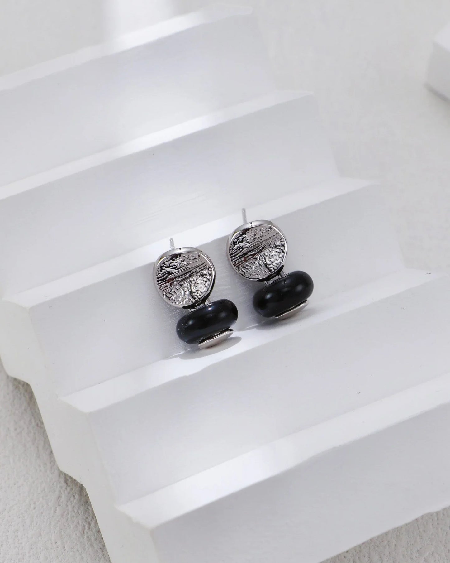 クリスタルアゲートオービットイヤリング