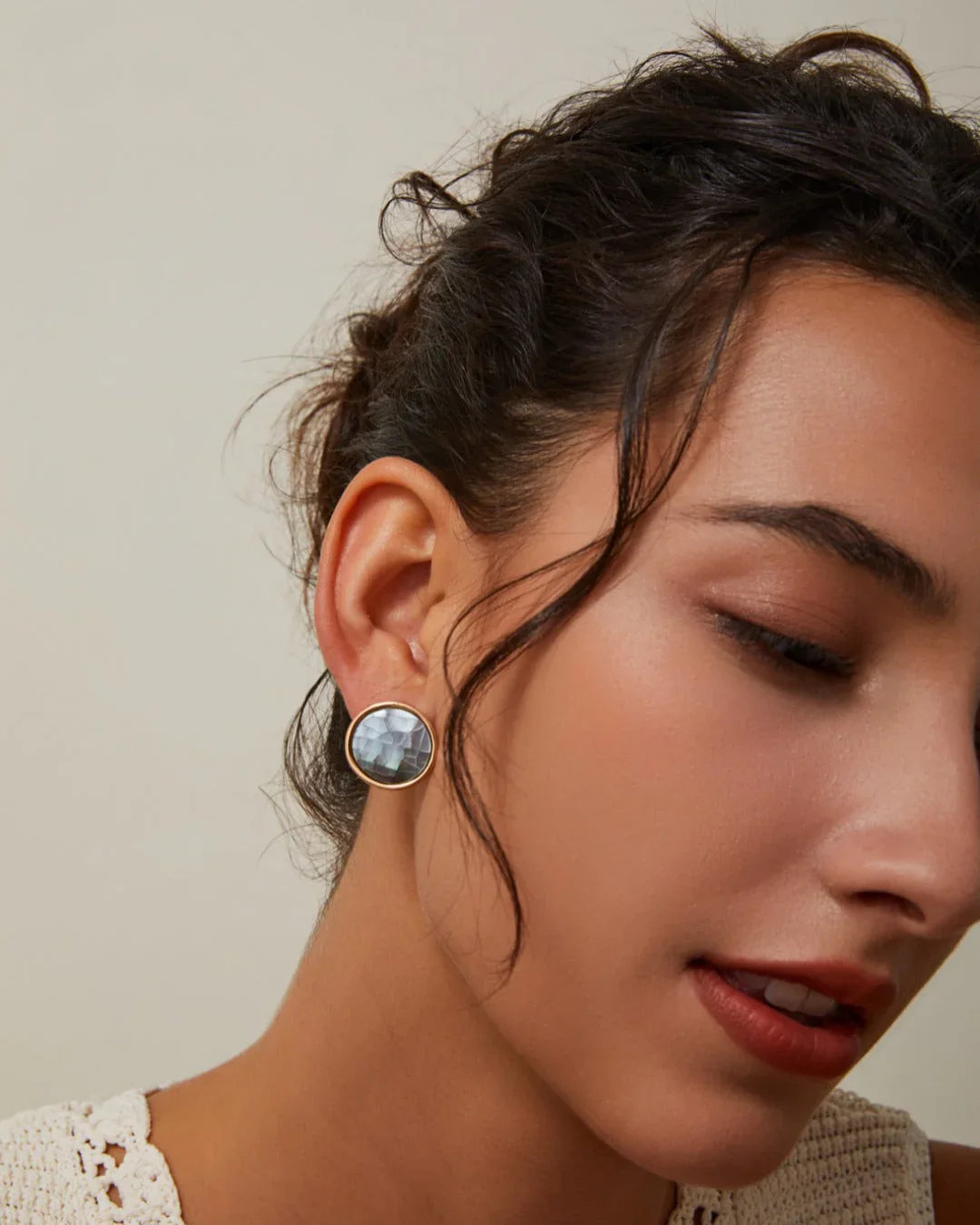 オーロラシェルクラックルイヤリング