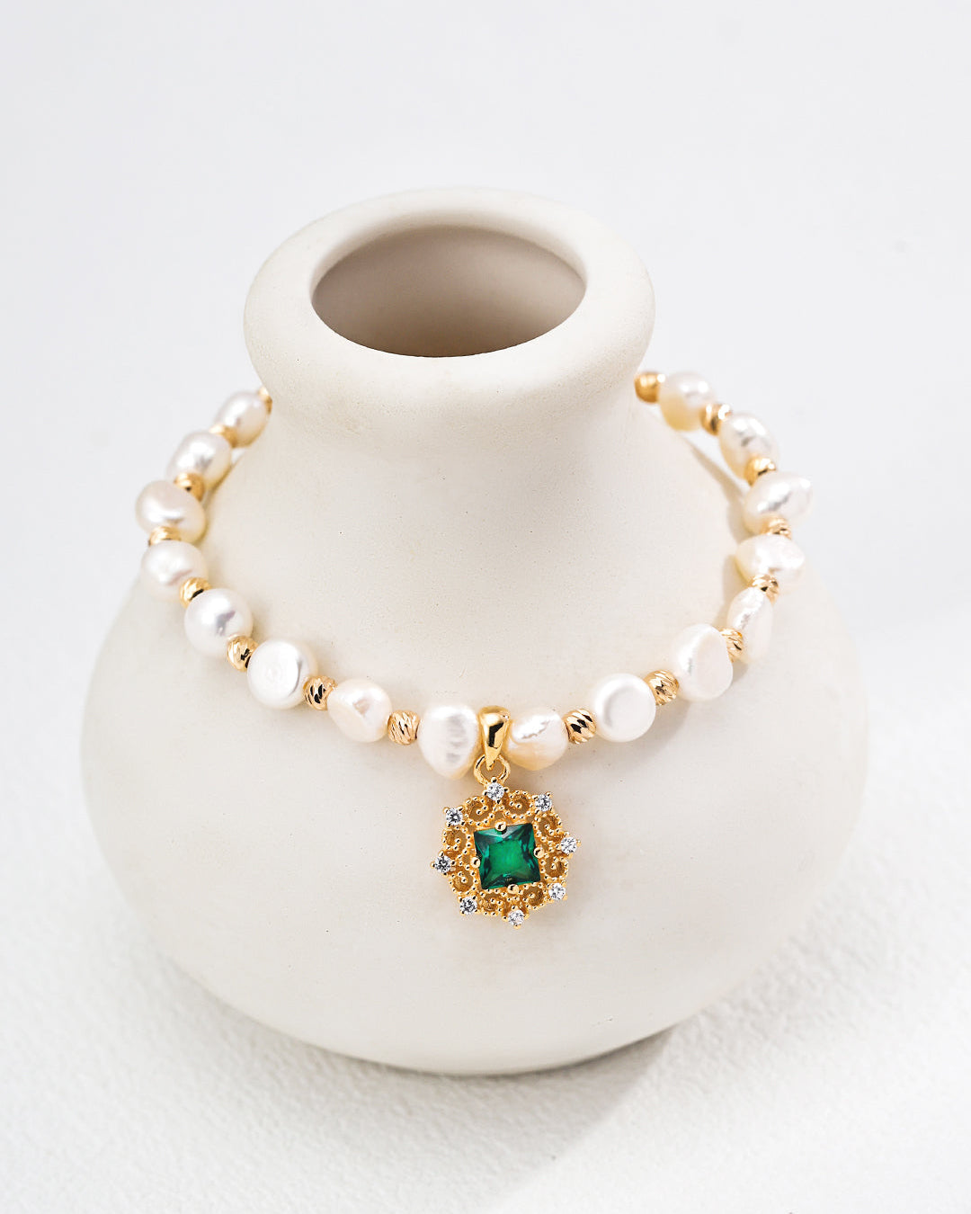 Regal Green Energy Pearl Bracelet